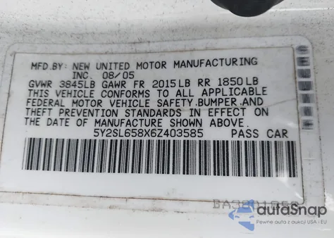 2006 Pontiac Vibe from USA, damaged, VIN 5Y2SL658X6Z403585